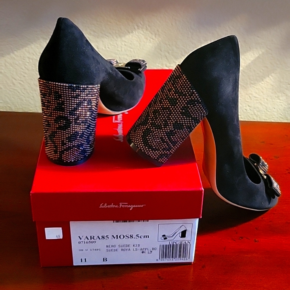 Dress Shoes / High Heels